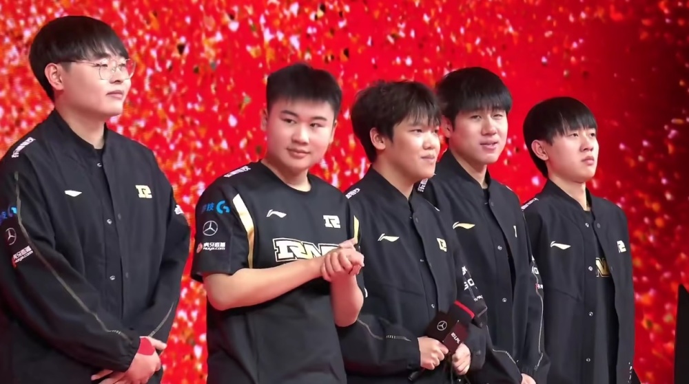 同努力下 同努力下