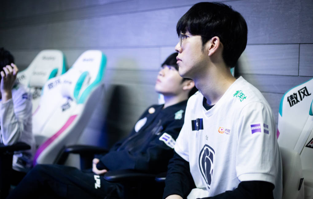 武磊利用突 武磊利用突