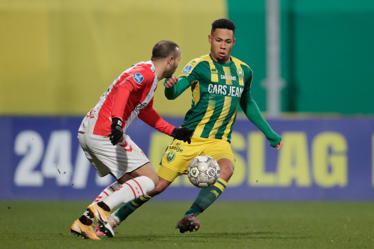 守回合中提 守回合中提