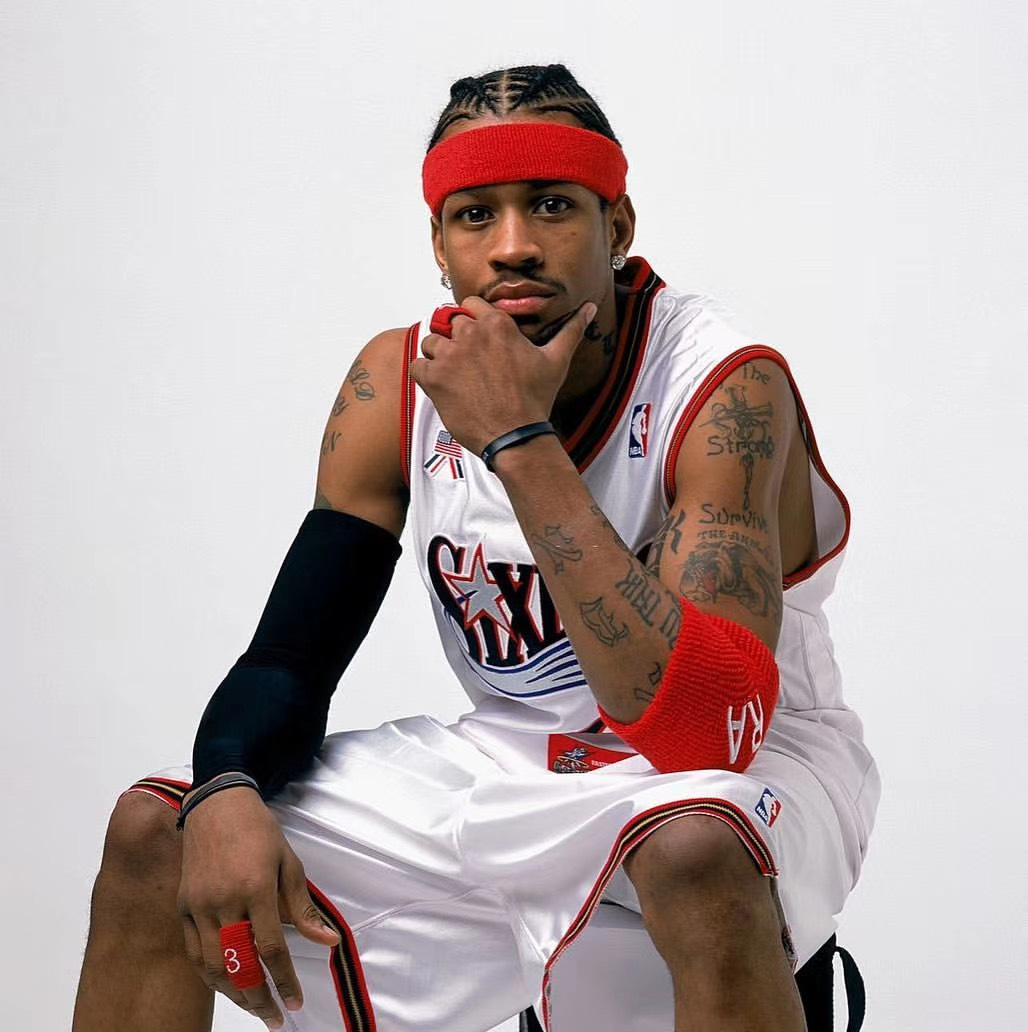 董事与外部 董事与外部